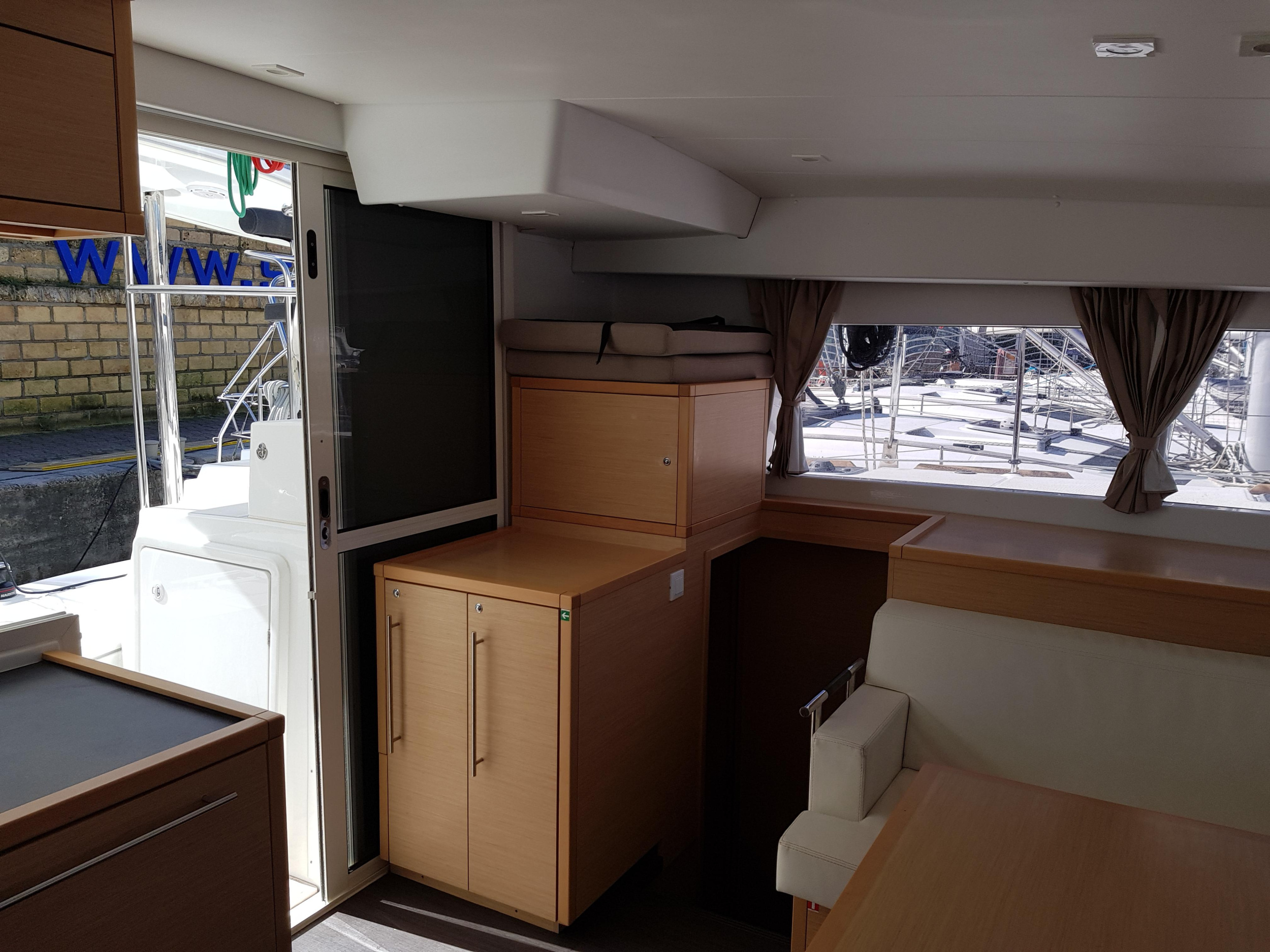 Photo #8 - Lagoon 400 S2 (Senza Tempo) in Portorosa - 6104
