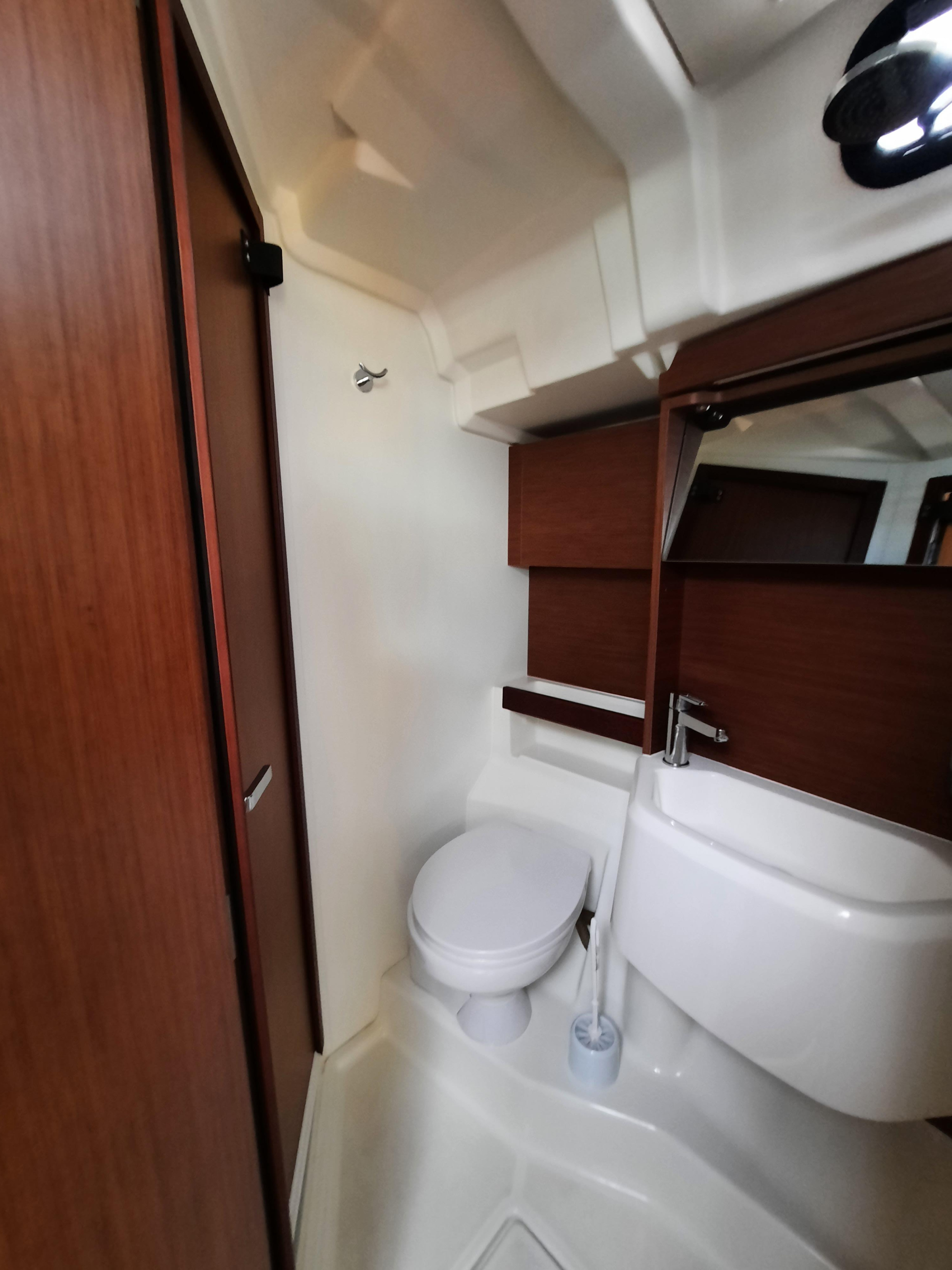 Photo #3 - Oceanis 51.1 (Senza Confini II) in Portorosa - 23433
