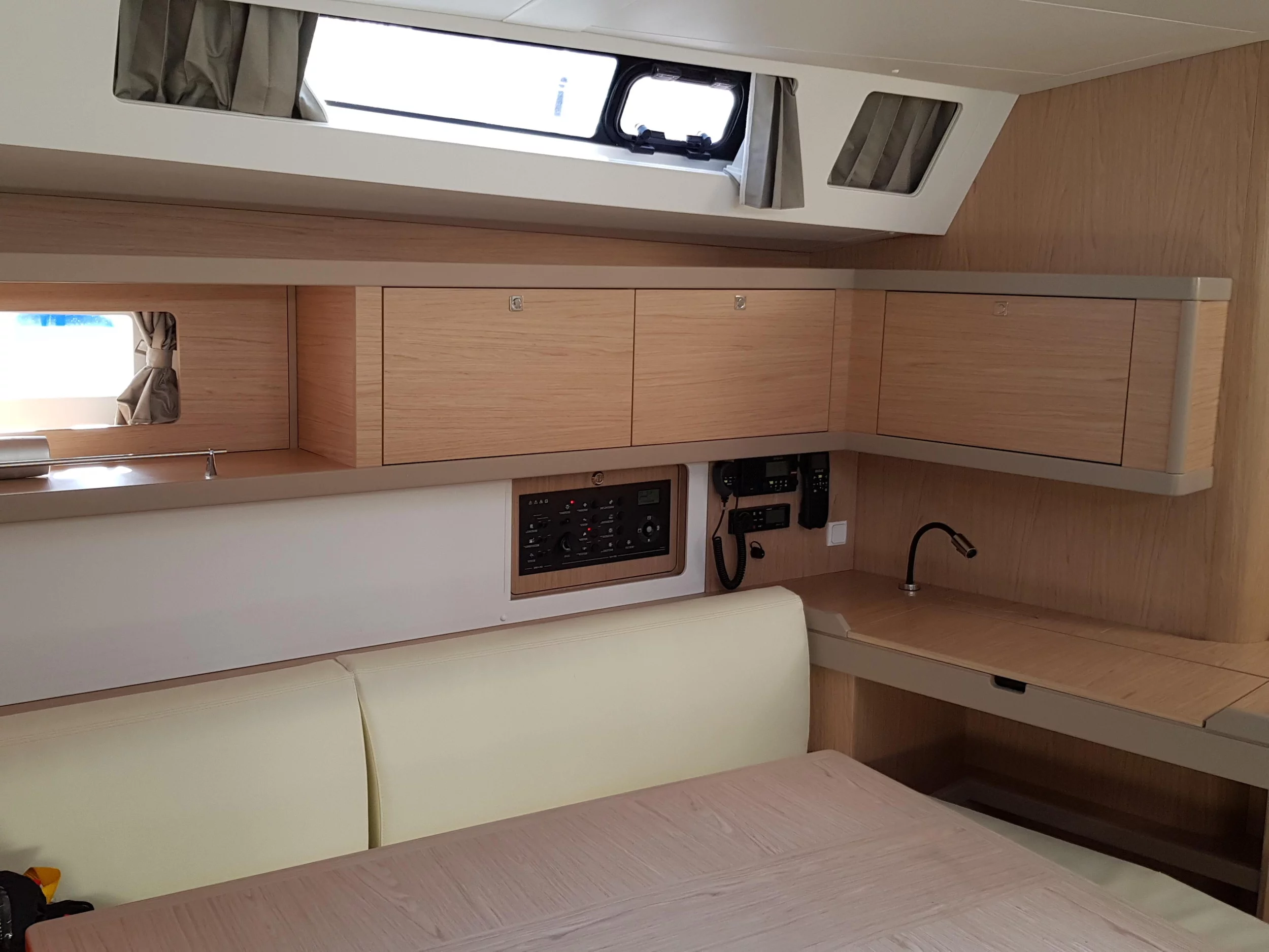 Oceanis 45 (Senza Regole)  - 5