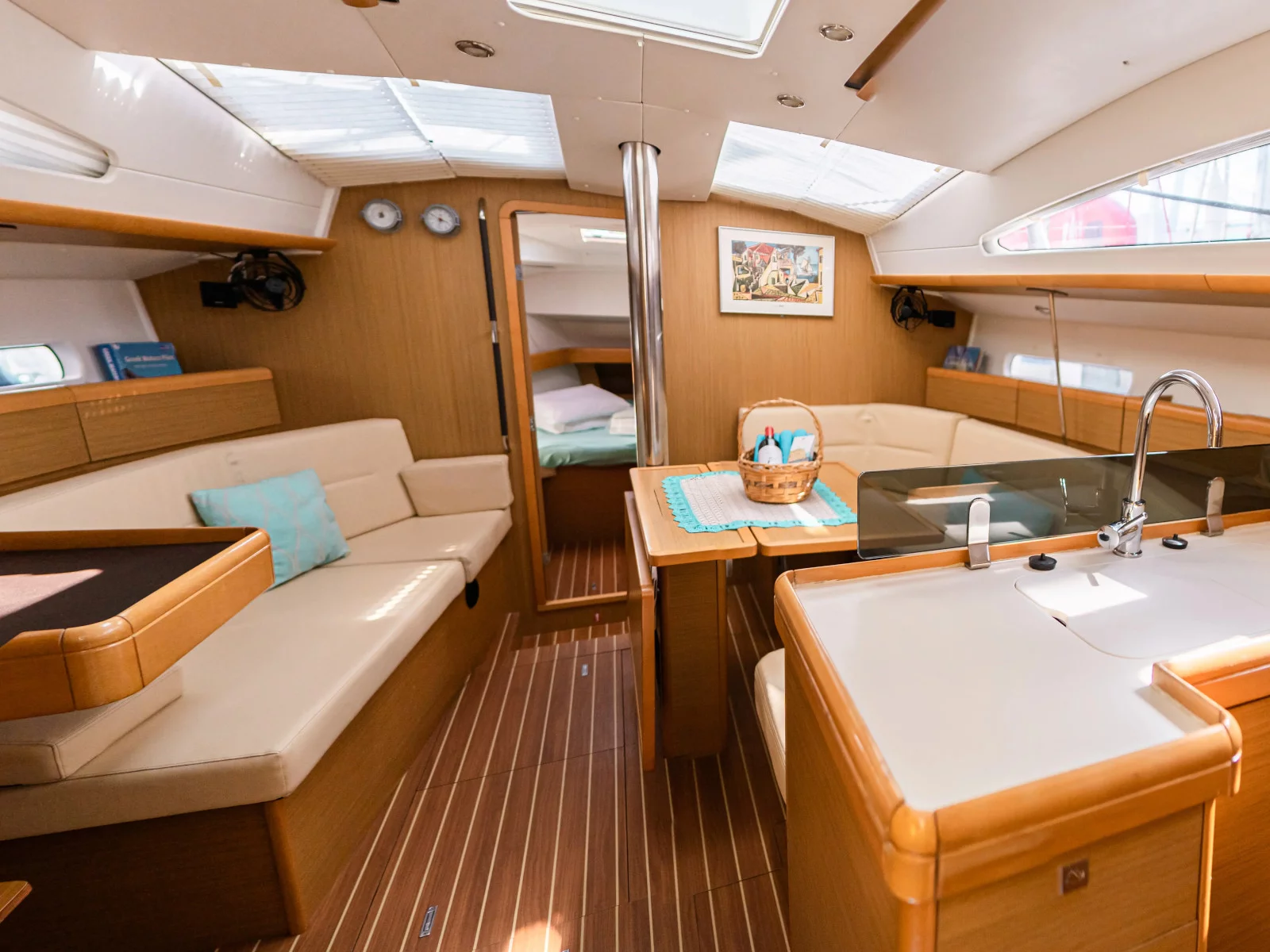 Sun Odyssey 42DS (Gaia 2) Interior image - 11