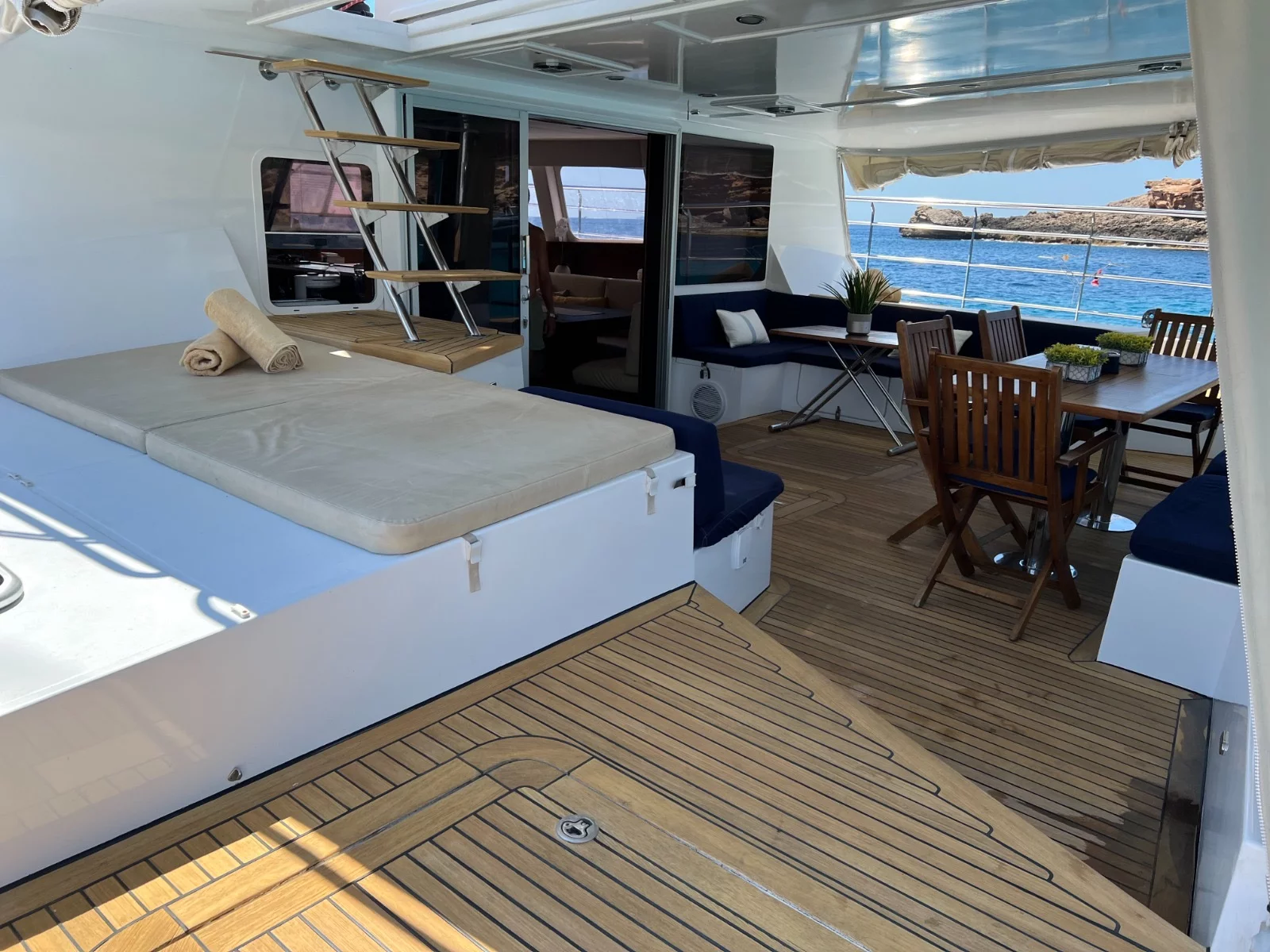 Sunreef 620 (Tekila)  - 35