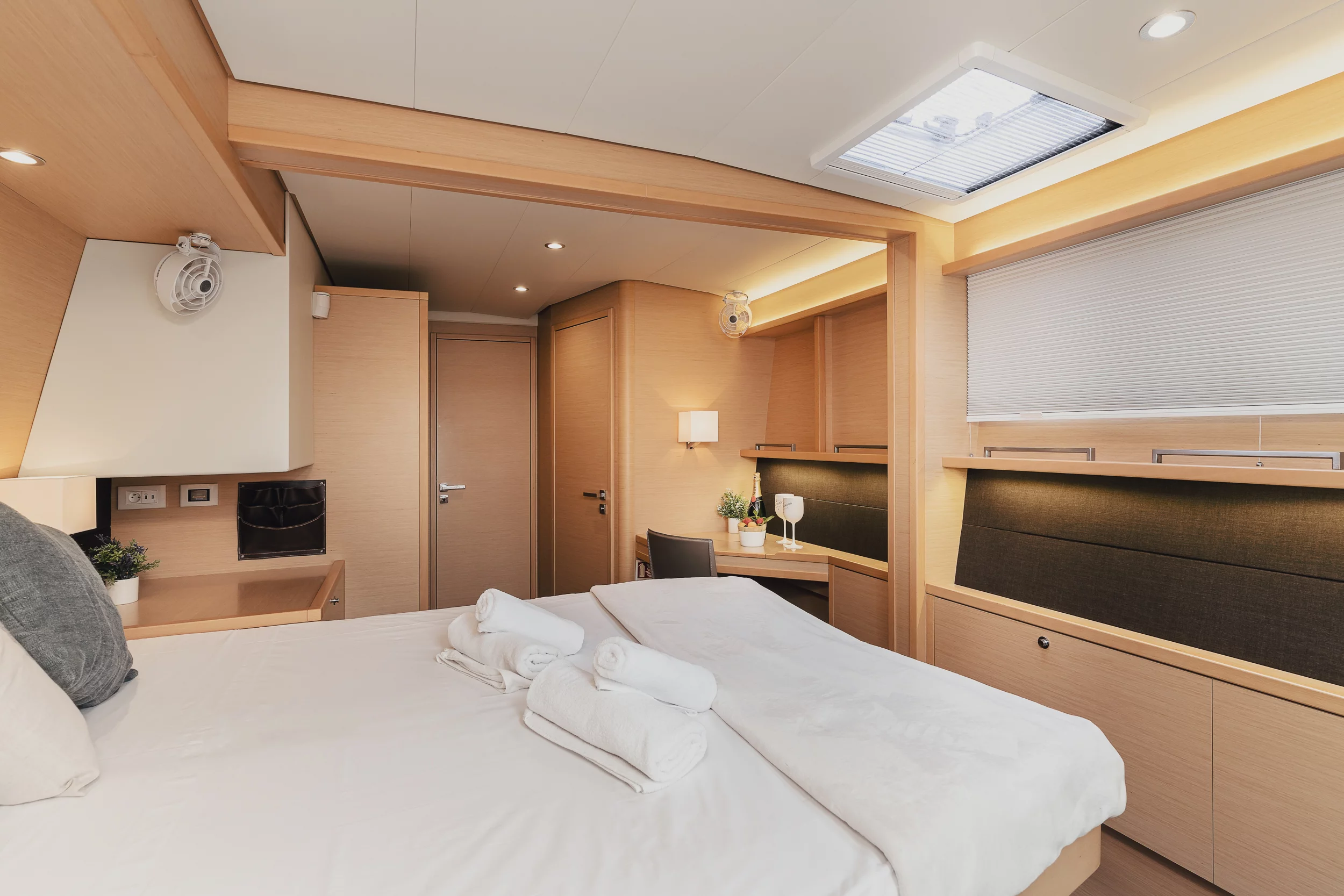 Lagoon 560 S2 FULL EQUIPE LUXE (Baltsar)  - 13