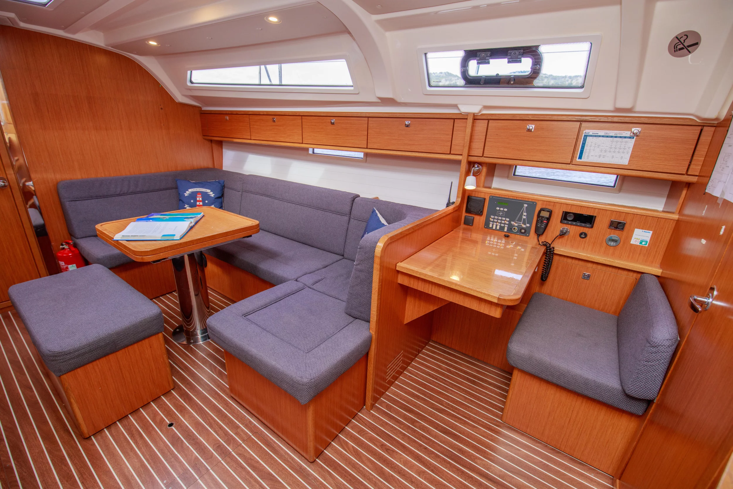 Bavaria 41 Cruiser (Tangram)  - 18