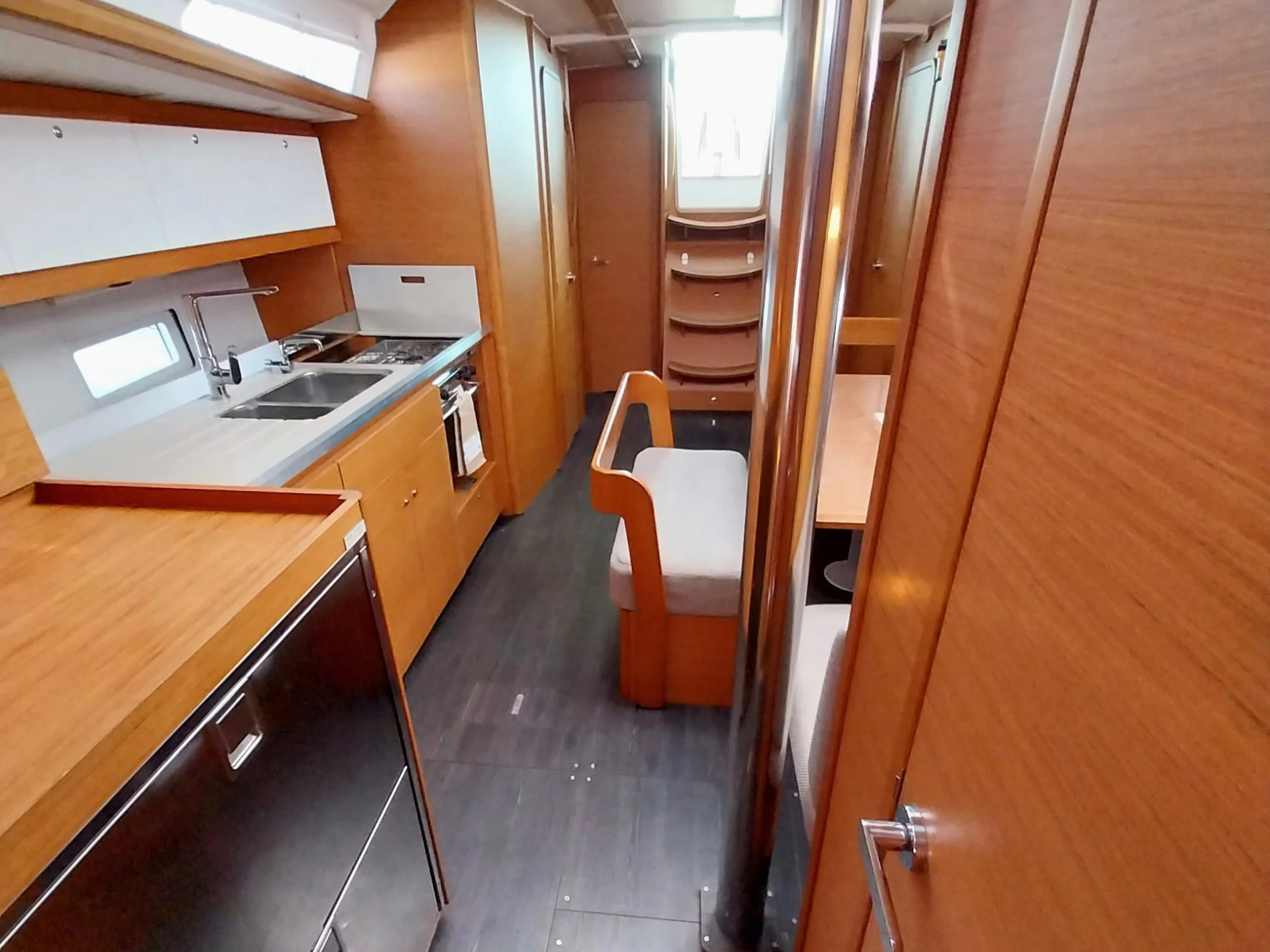 Dufour 43 (Penelope) Interior image - 3