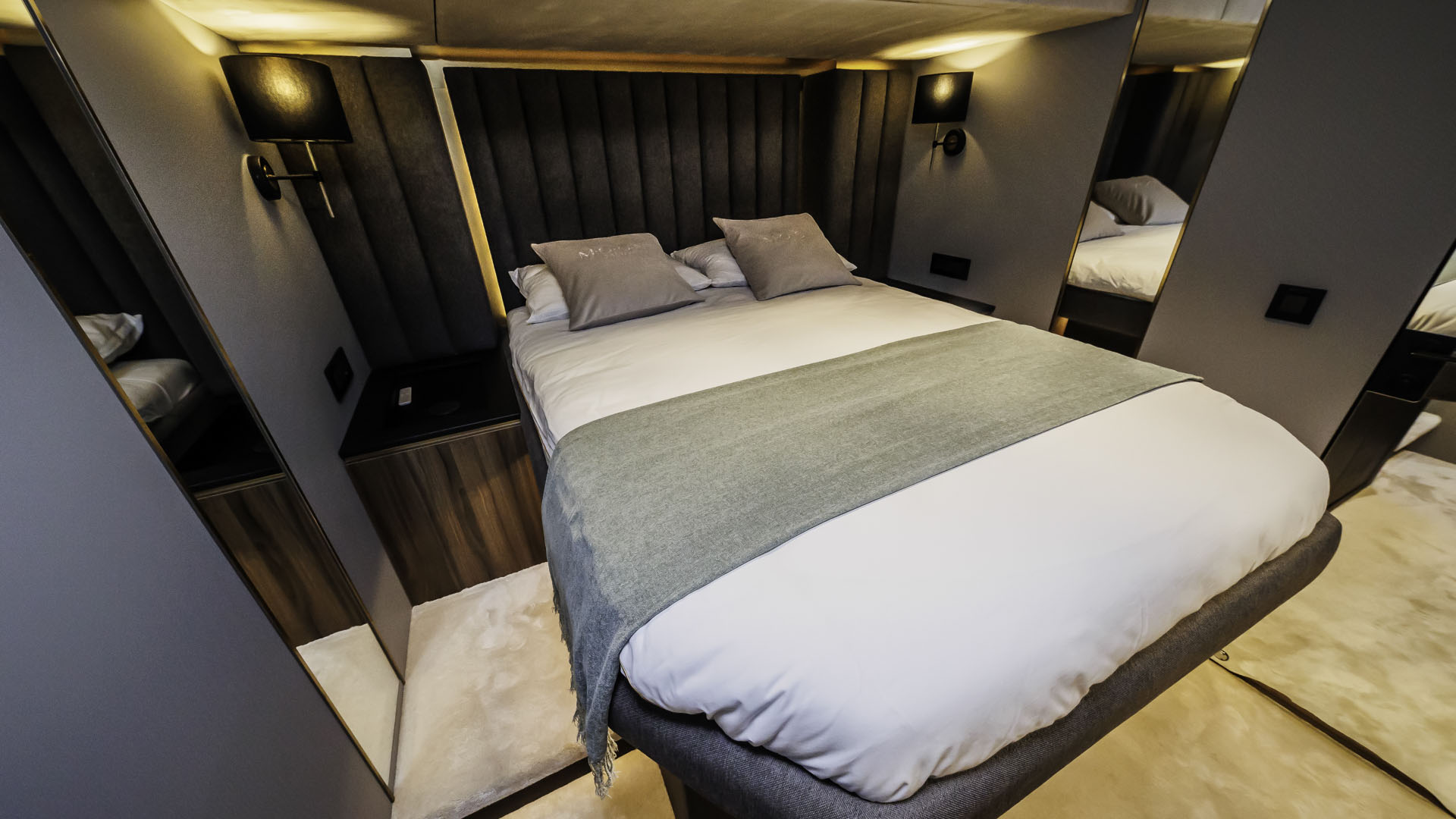 Photo #25 - Moon Yacht 60 (Over The Moon) in Split - 23430