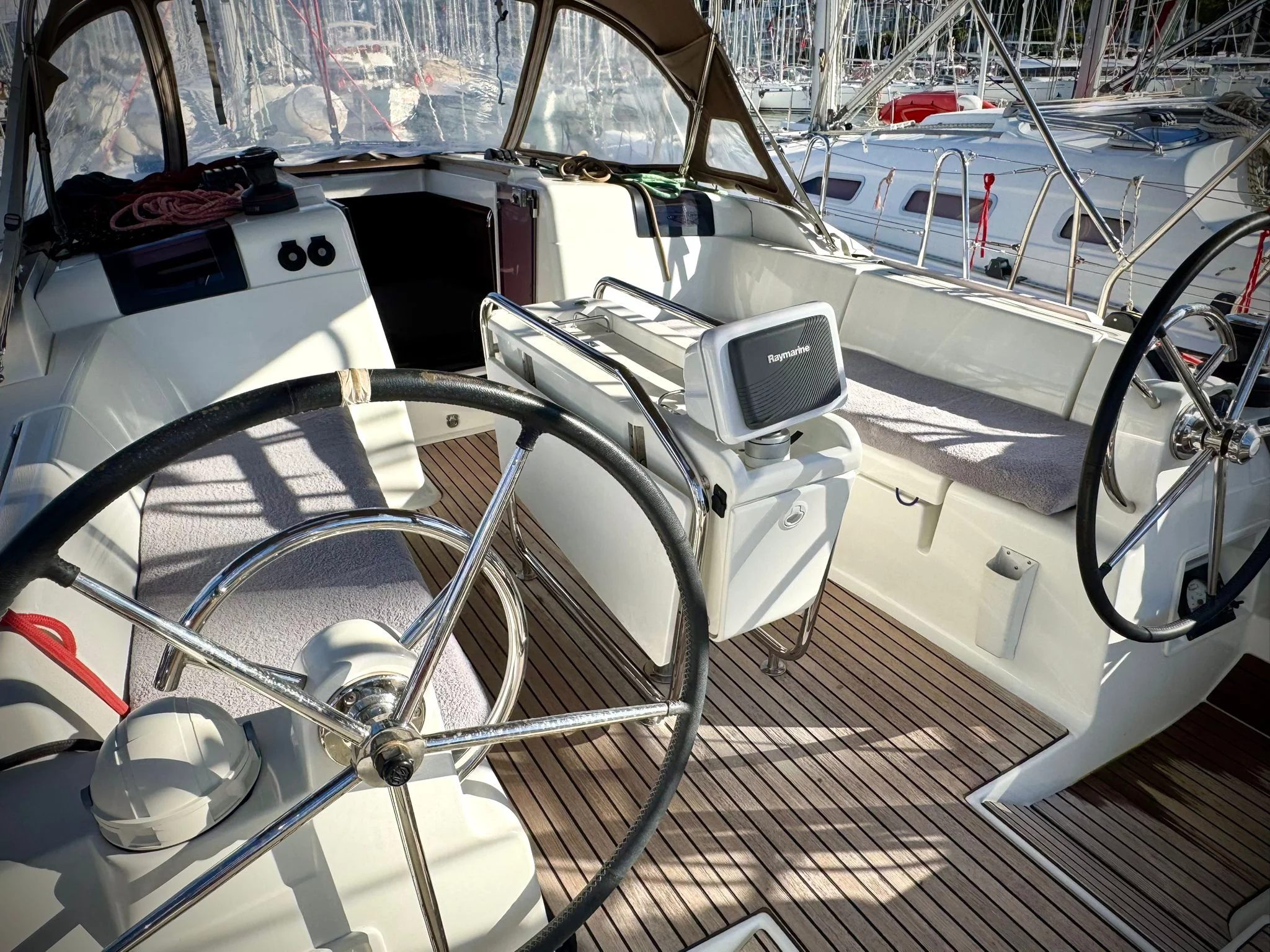 Oceanis 46 (Viento)  - 15
