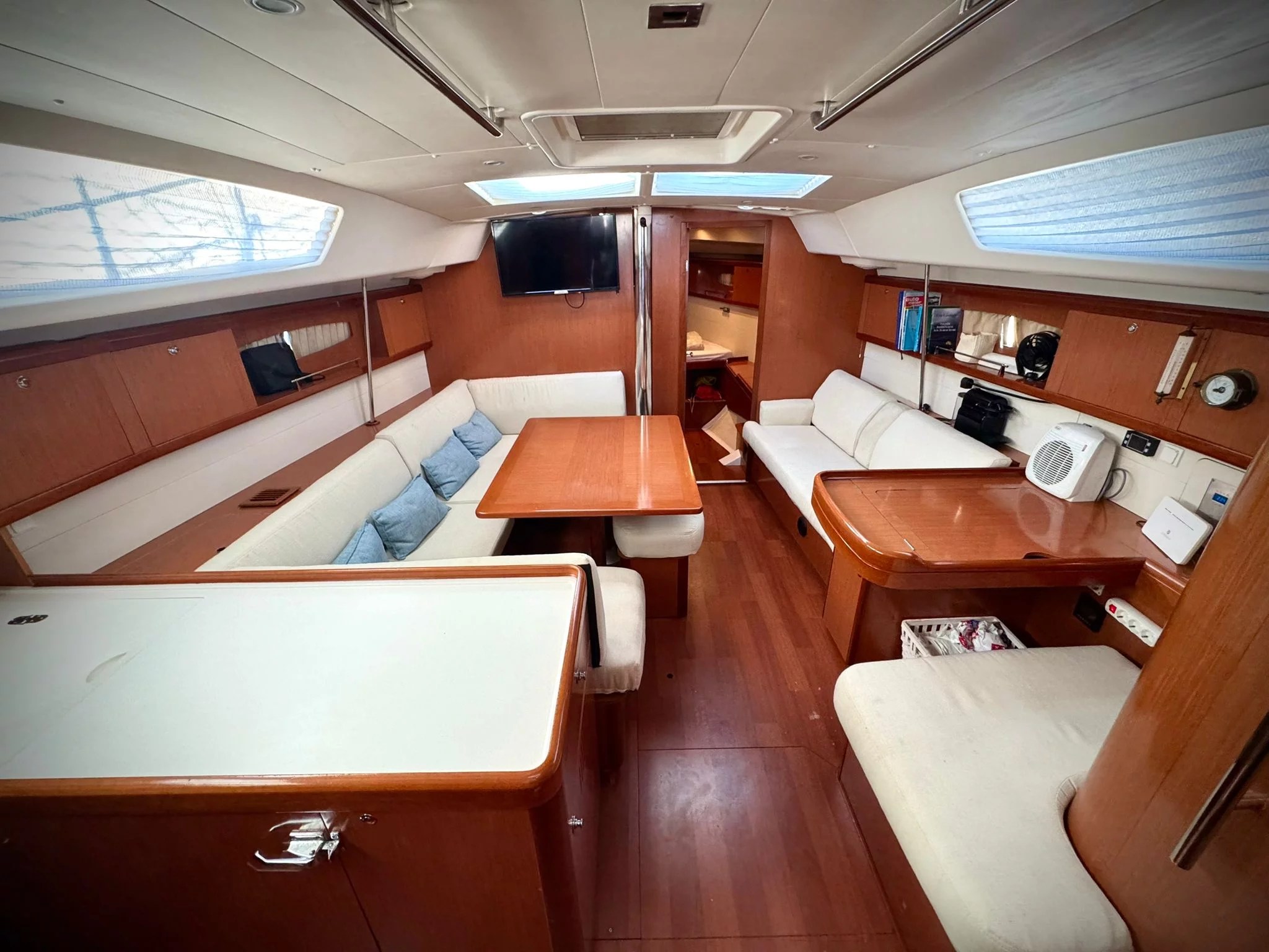 Oceanis 46 (Viento)  - 12