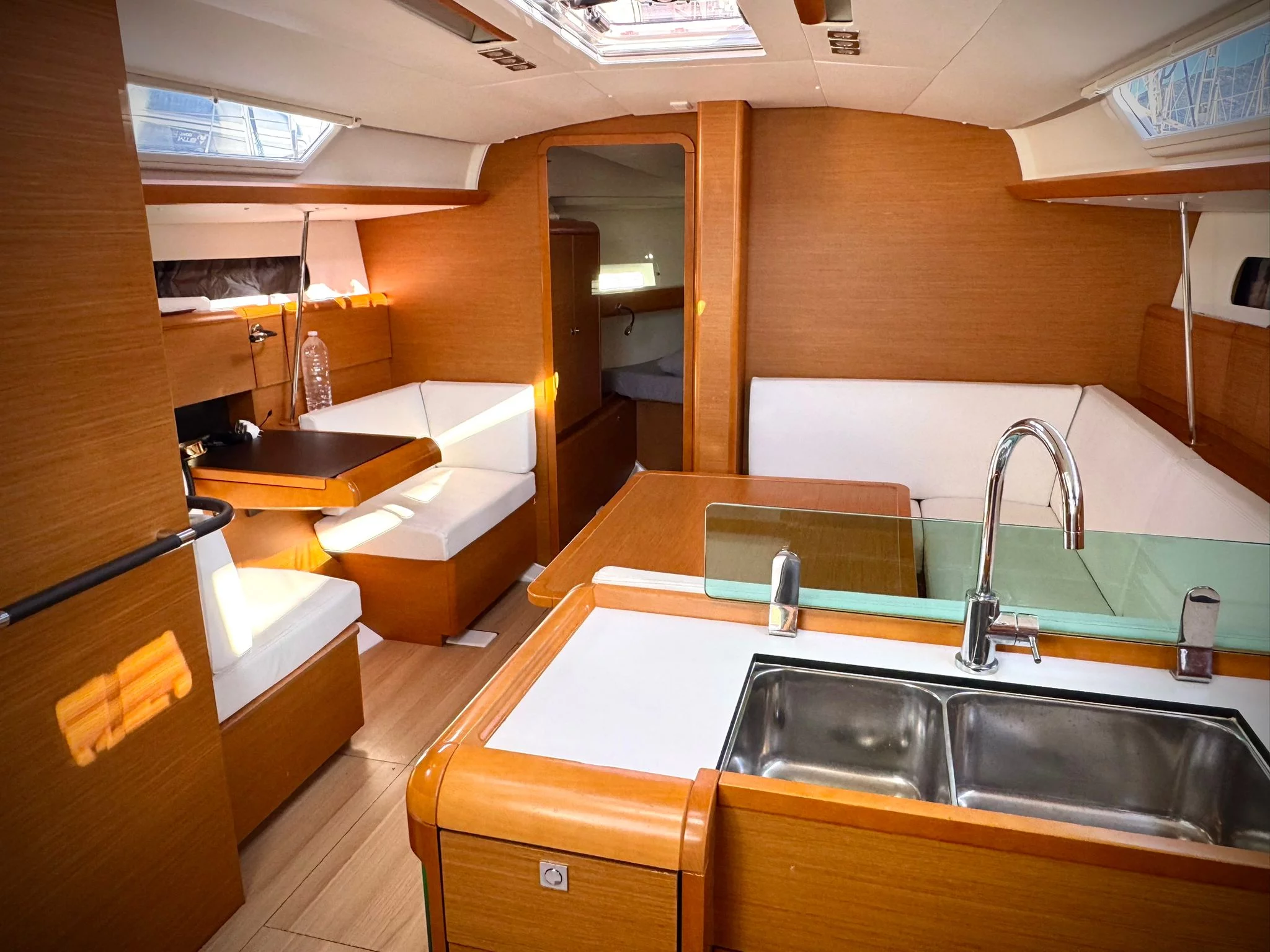 Sun Odyssey 419 (Foxy)  - 17