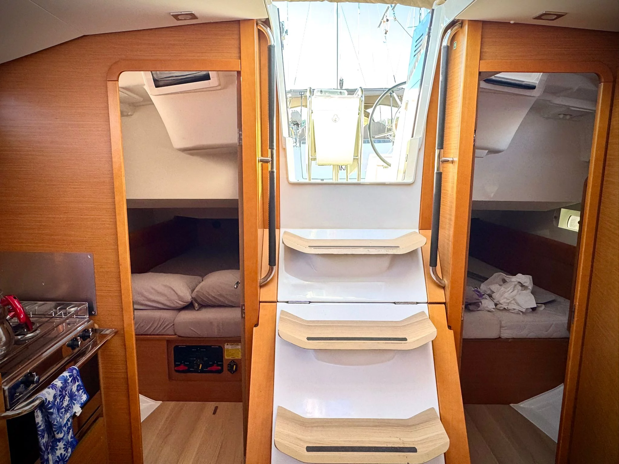 Sun Odyssey 419 (Foxy)  - 19