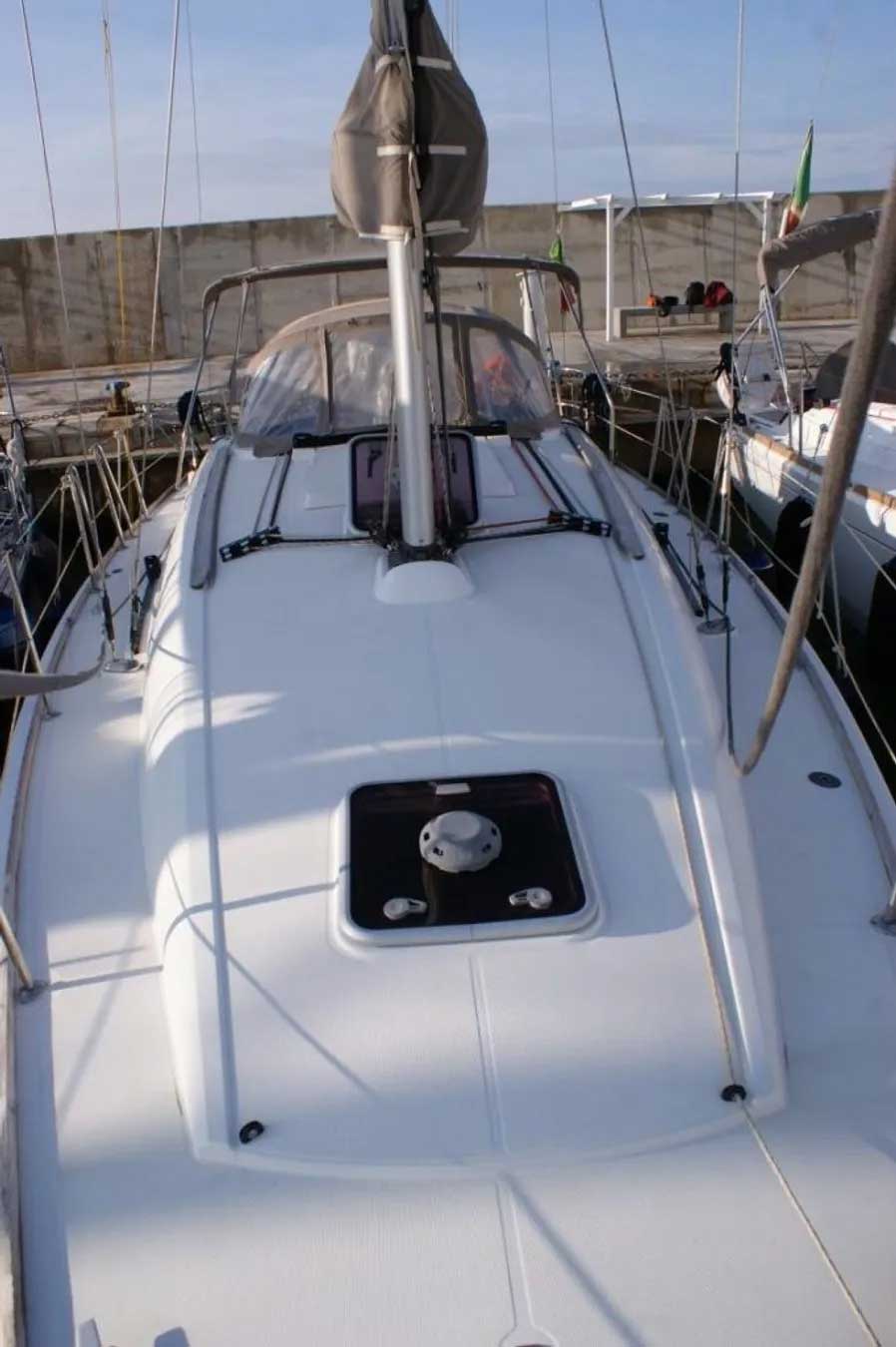Photo #8 - Sun Odyssey 36i (Frivola) in Punta Ala - 23445
