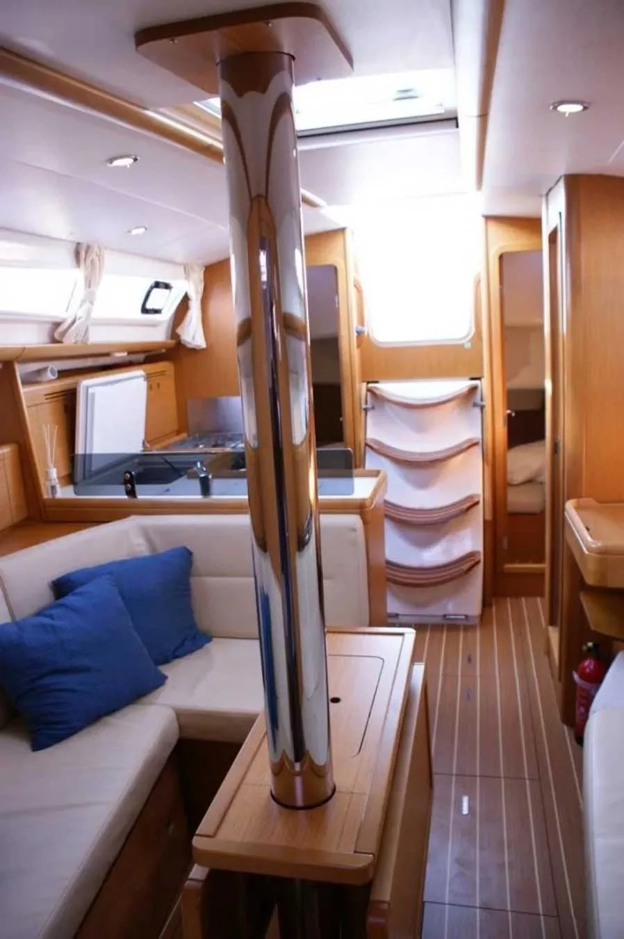 Sun Odyssey 36i (Frivola)  - 2