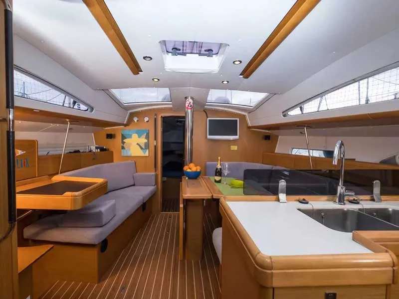 Sun Odyssey 42DS (Malandrina) Interior image - 1