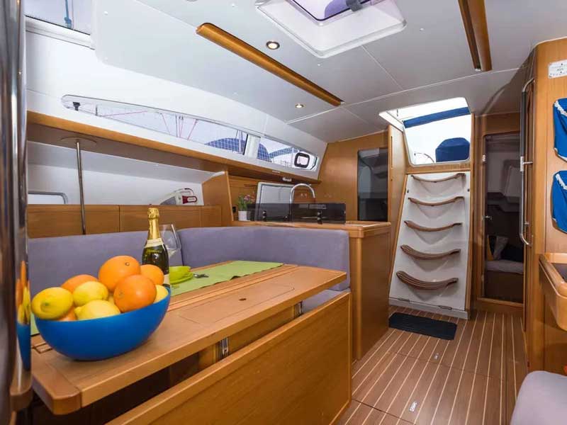 Photo #5 - Sun Odyssey 42DS (Malandrina) en Punta Ala - 23444