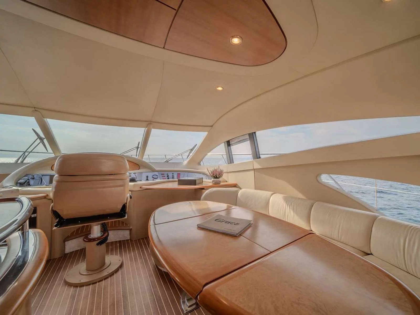 Azimut 64 (Grace)  - 9