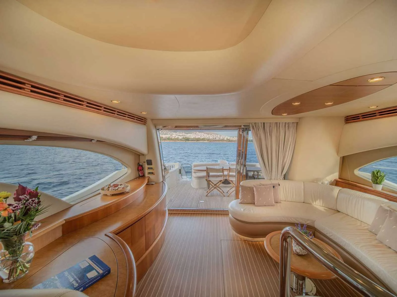 Azimut 64 (Grace)  - 5
