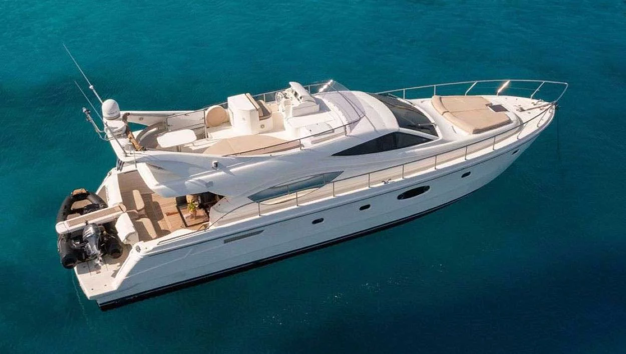 Ferretti 550 (Carte Blanche)  - 2