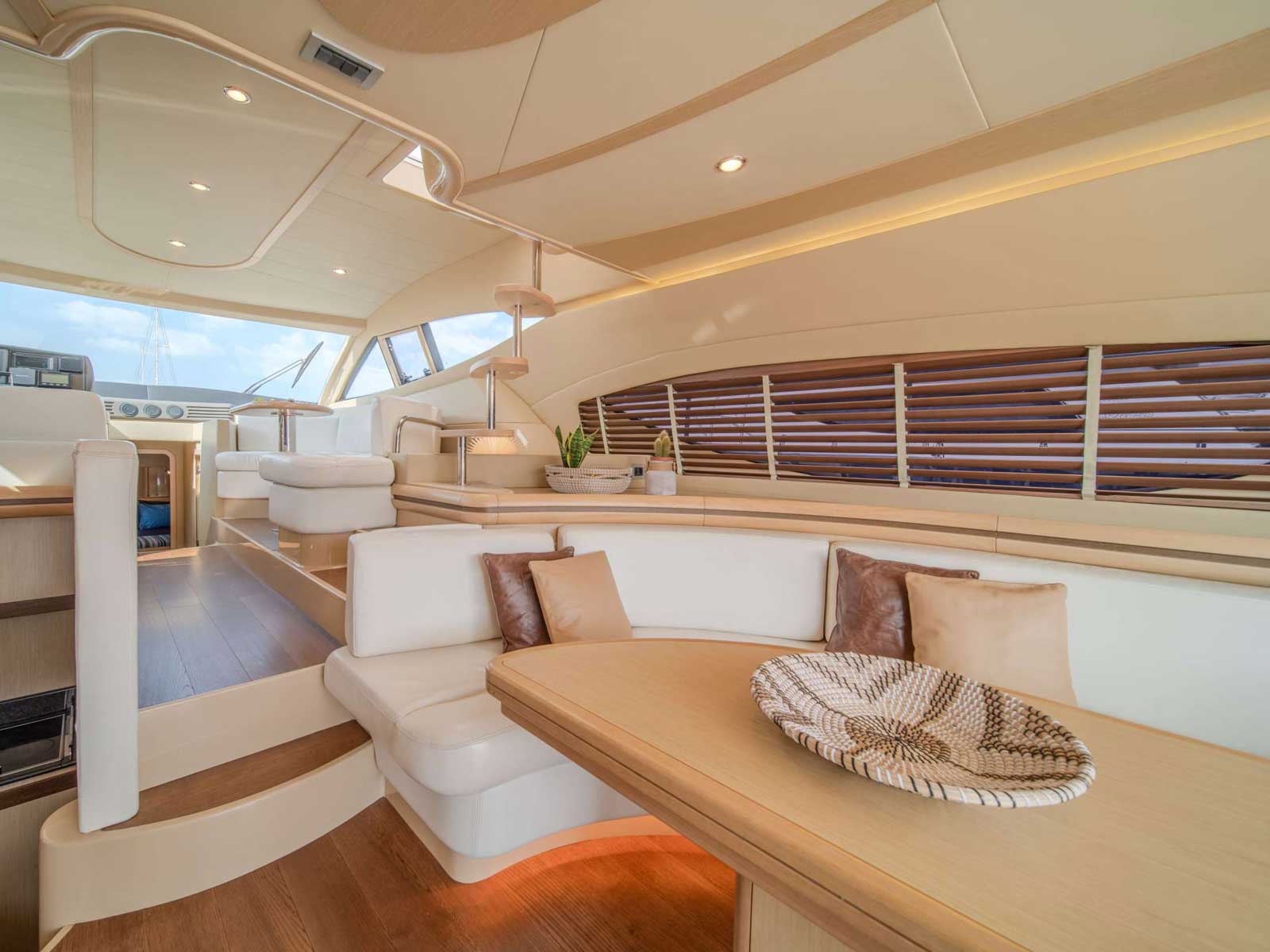 Photo #8 - Ferretti 550 (Carte Blanche) en Lavrion - 23454