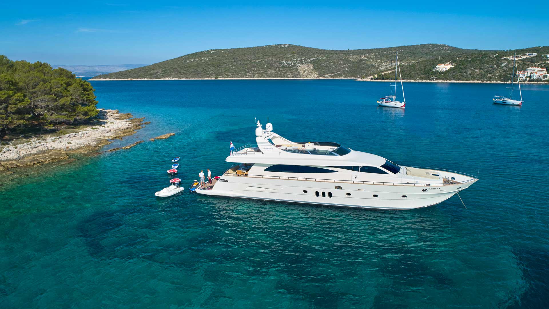 Photo #14 - Canados 86 (Karisma) en Baska Voda - 23431