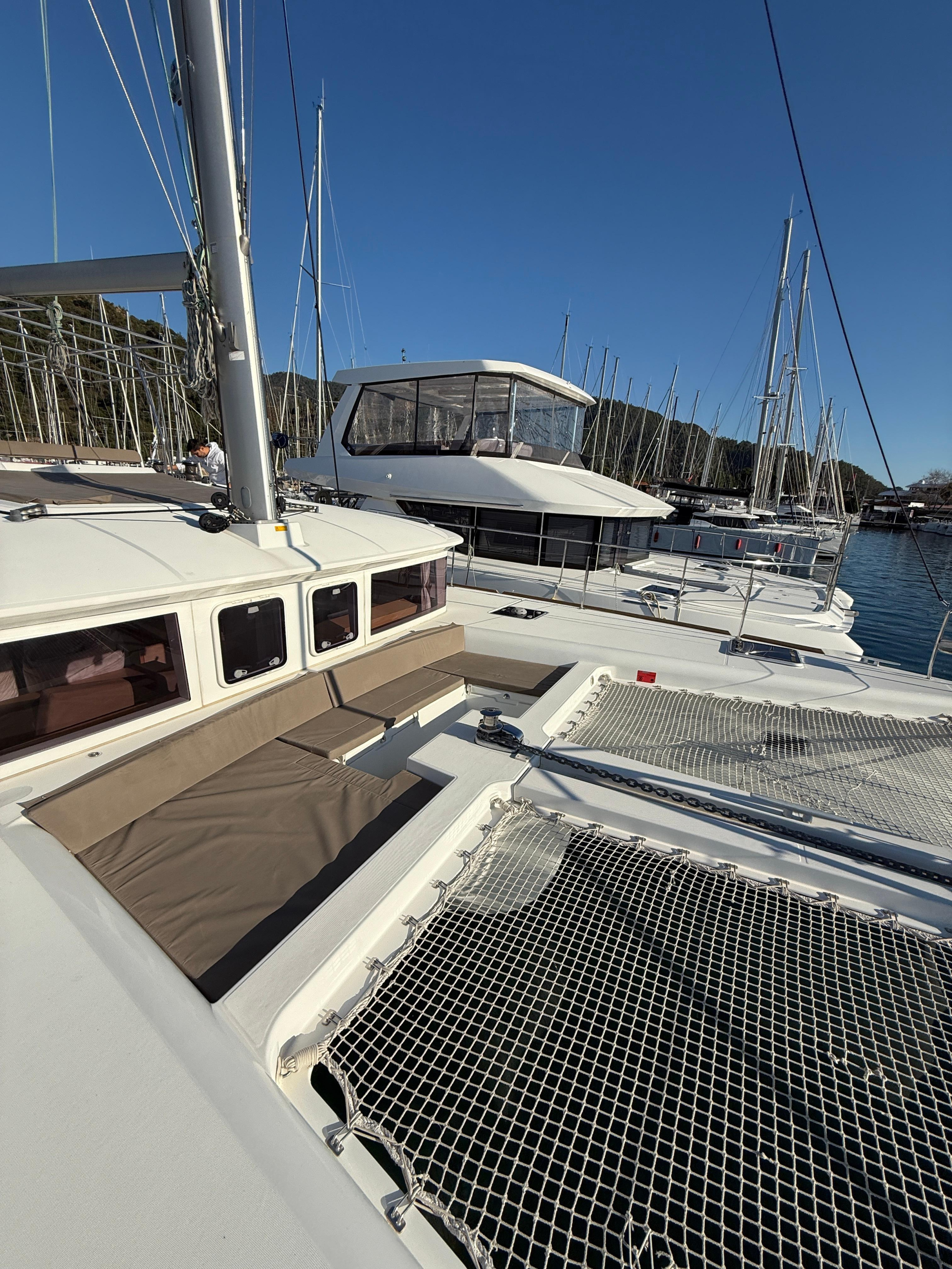 Photo #4 - Lagoon 450 Fly (Lu Lu) in Marmaris - 23355