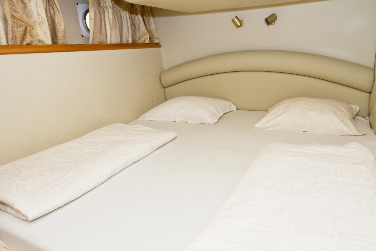Photo #13 - Princess 470 (Antares II) in Primosten - 18668