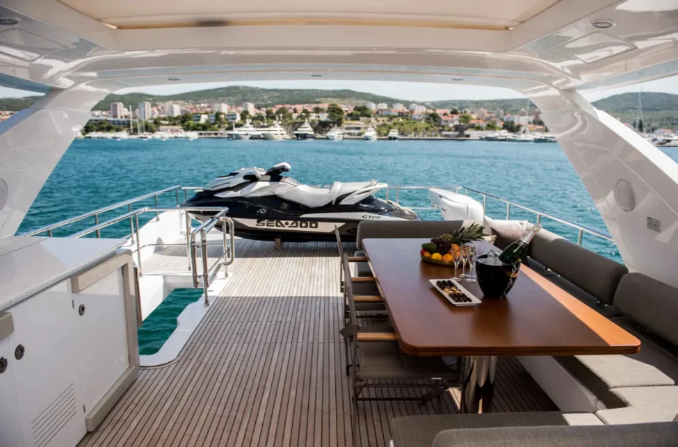 Azimut 72 (Alyss)  - 100