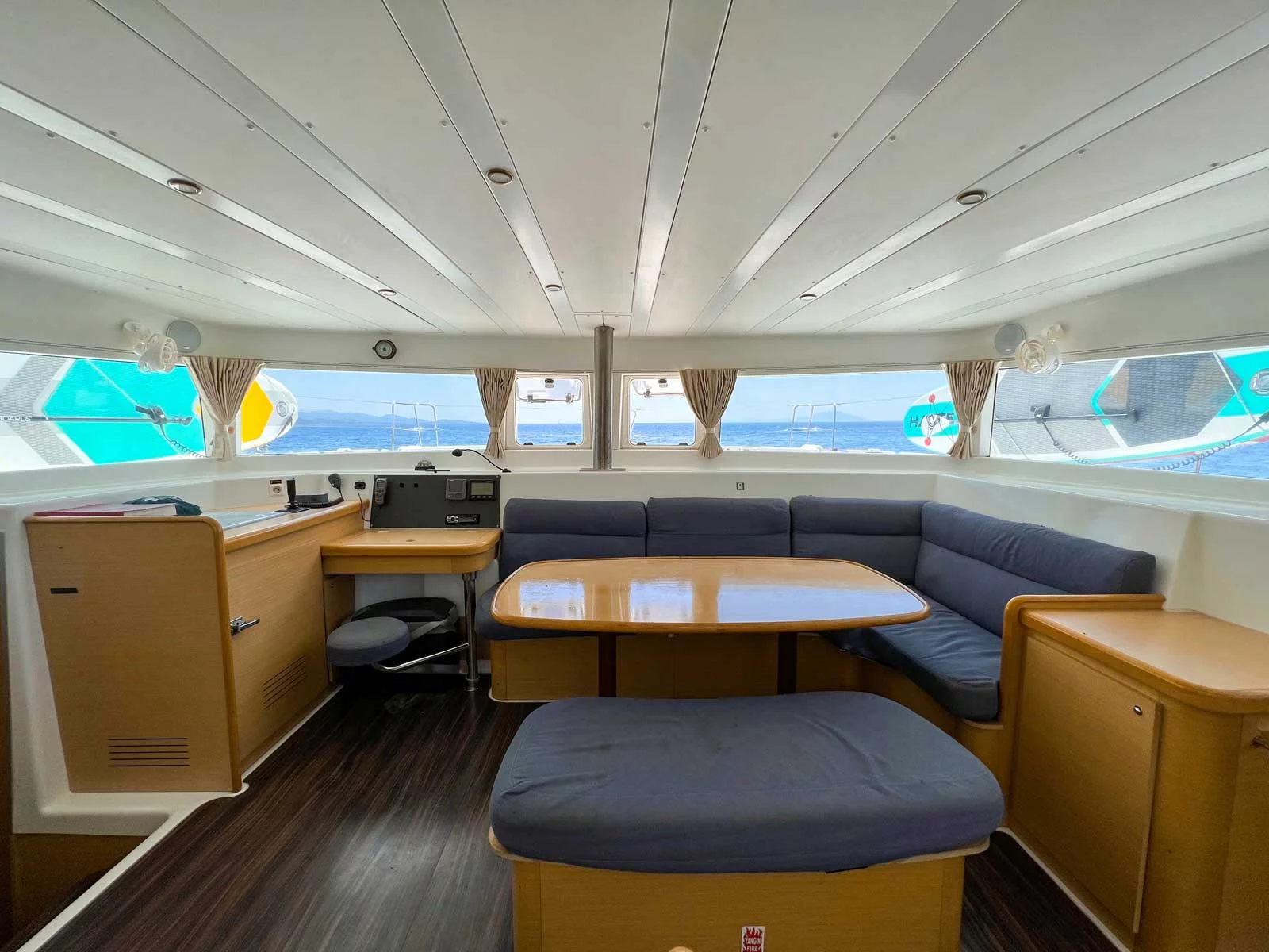 Lagoon 420 (LeVent) Interior image - 7