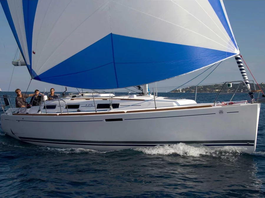 Dufour 325 (Bijoux)  - 1