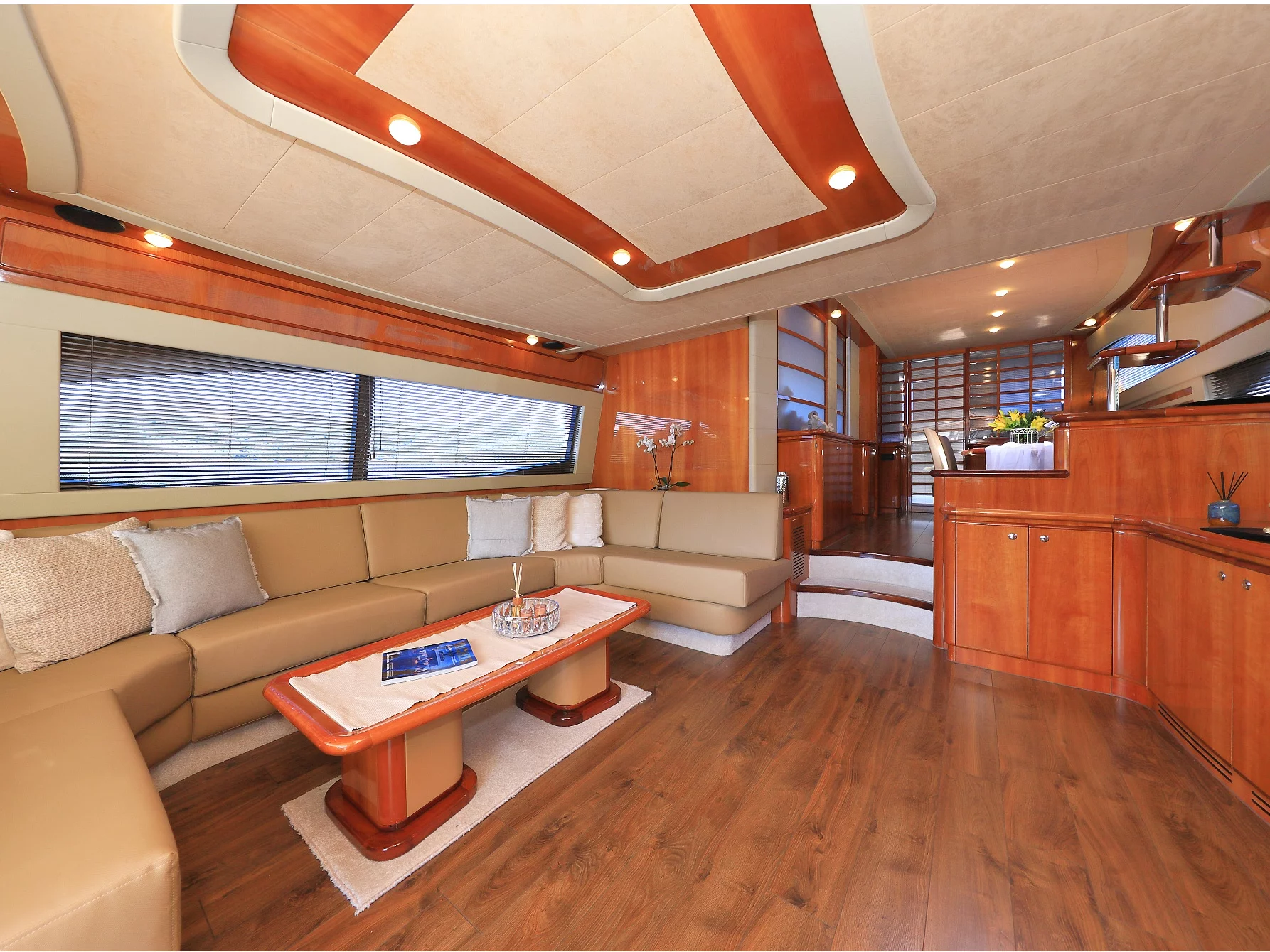 Ferretti 760 (Quo Vadis I) Interior image - 5