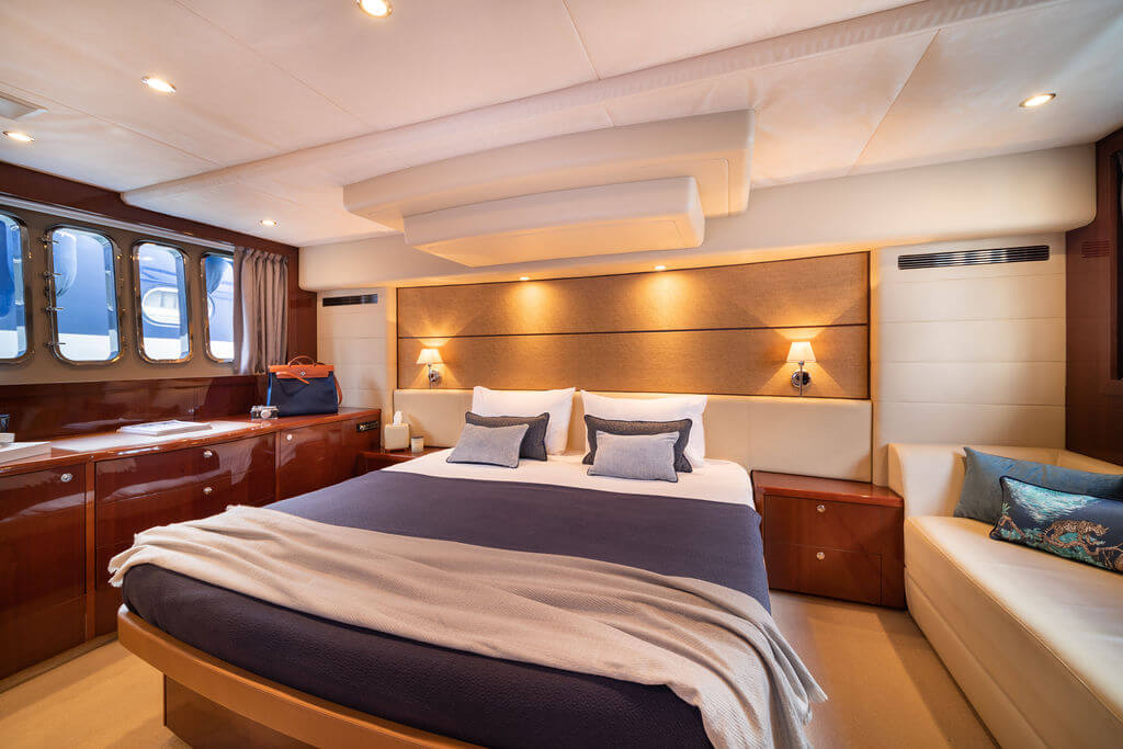 Photo #7 - Princess 62 Fly (DIAL II) in Mykonos - 61672
