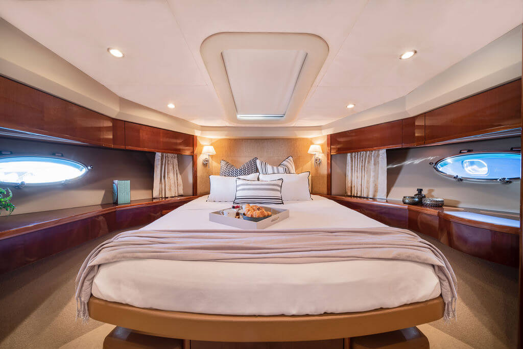 Photo #5 - Princess 62 Fly (DIAL II) in Mykonos - 61672