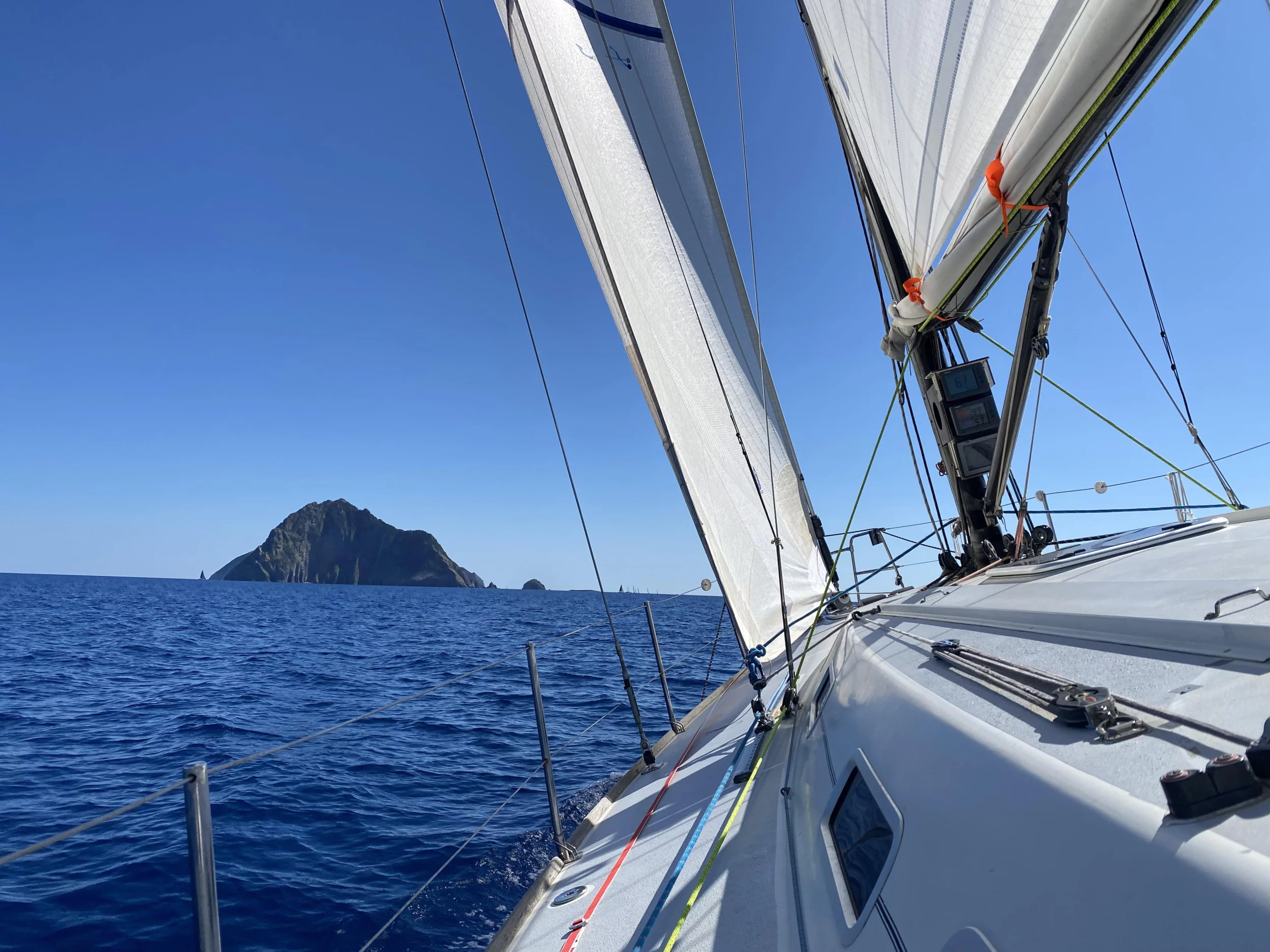 Fast Cruiser 42 (Wasabi)  - 9