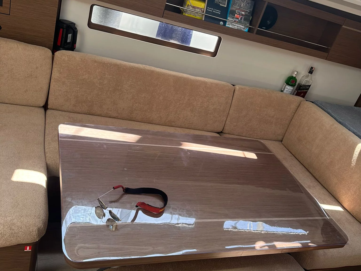Oceanis 40.1 (Noi) Interior image - 10