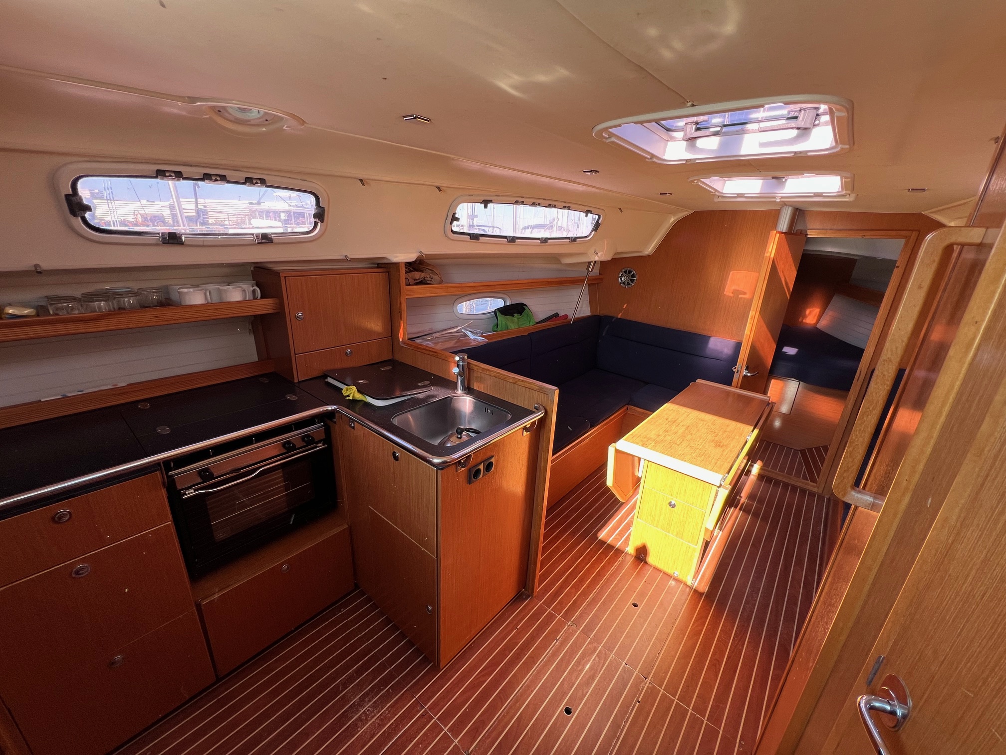 Photo #9 - Bavaria 35 Cruiser (Jana) in Lemmer - 61578