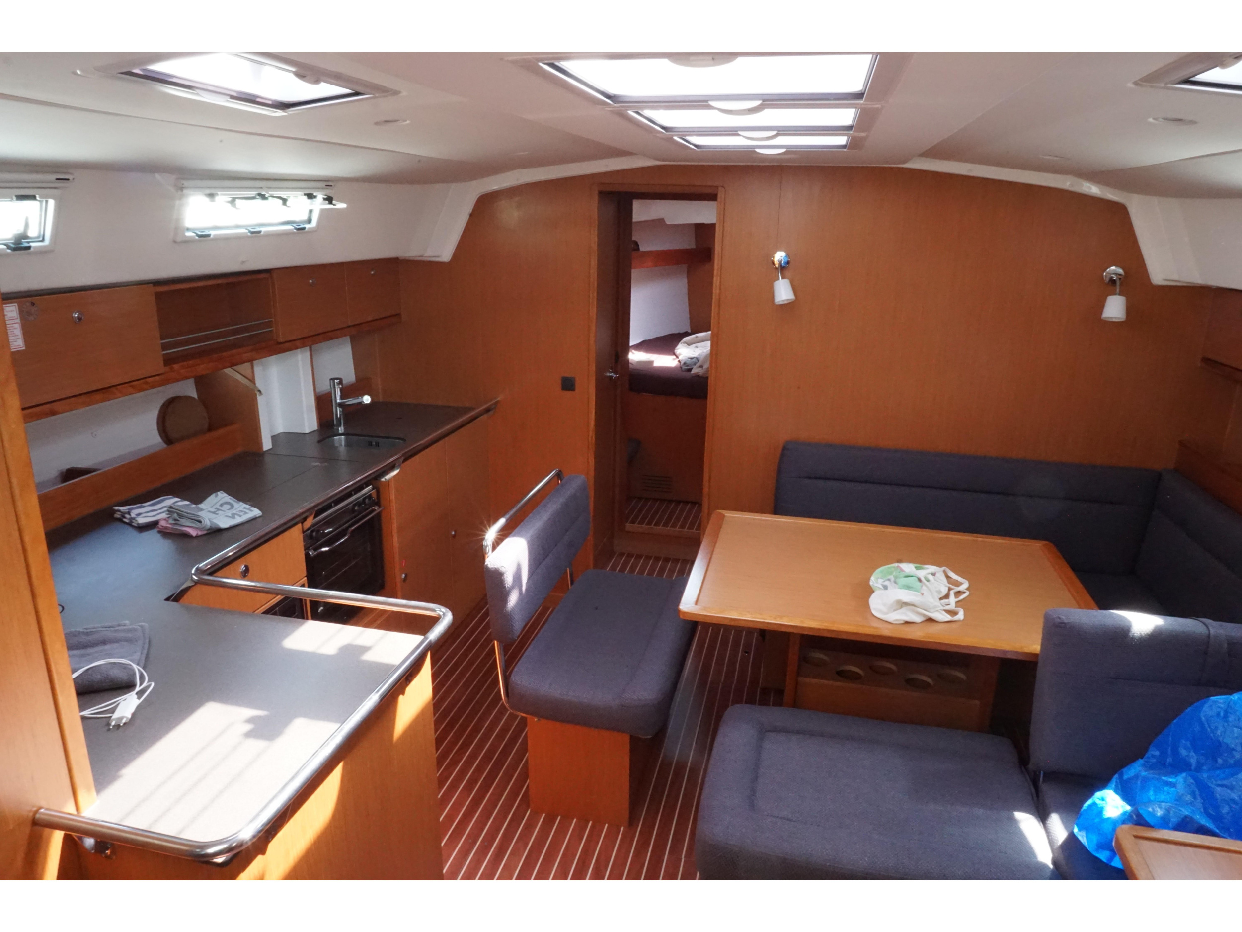 Photo #2 - Bavaria Cruiser 45 (Futuro) en Lemmer - 11375