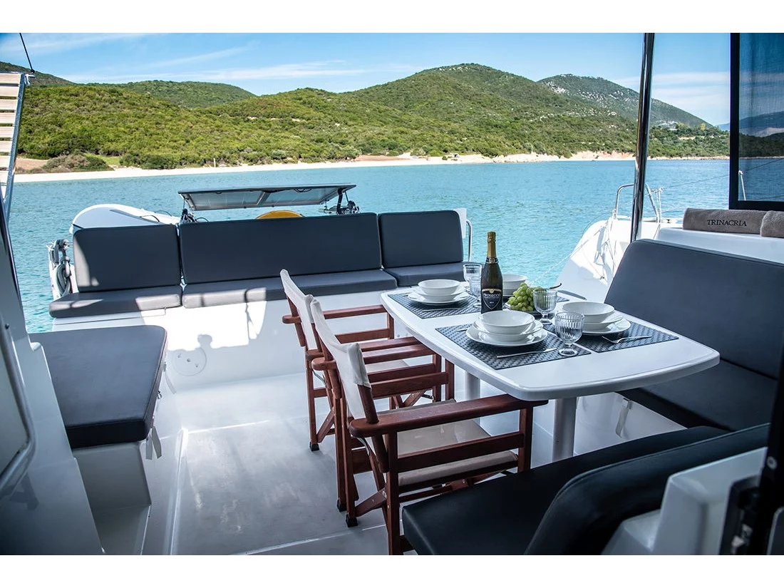 Lagoon 40 (Trinacria) Interior image - 1