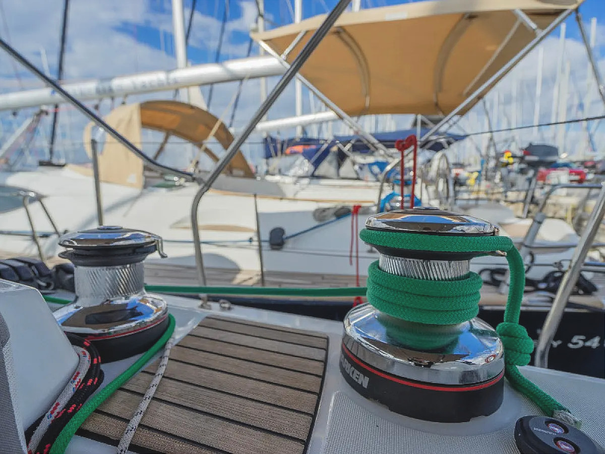 Photo #4 - Jeanneau 54 (Maria 2) en Athènes - 23562