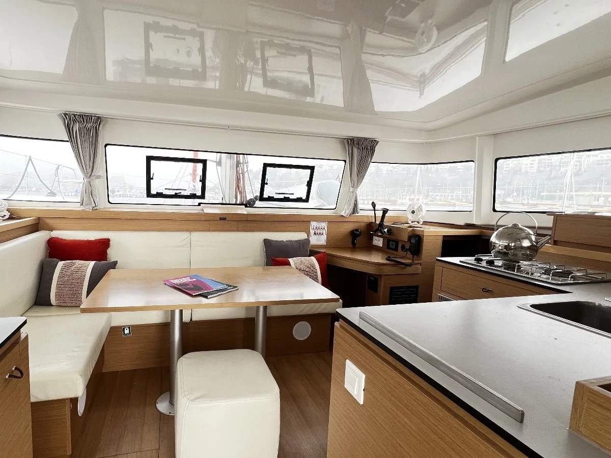 Excess 11 (SMOTA) Interior image - 19