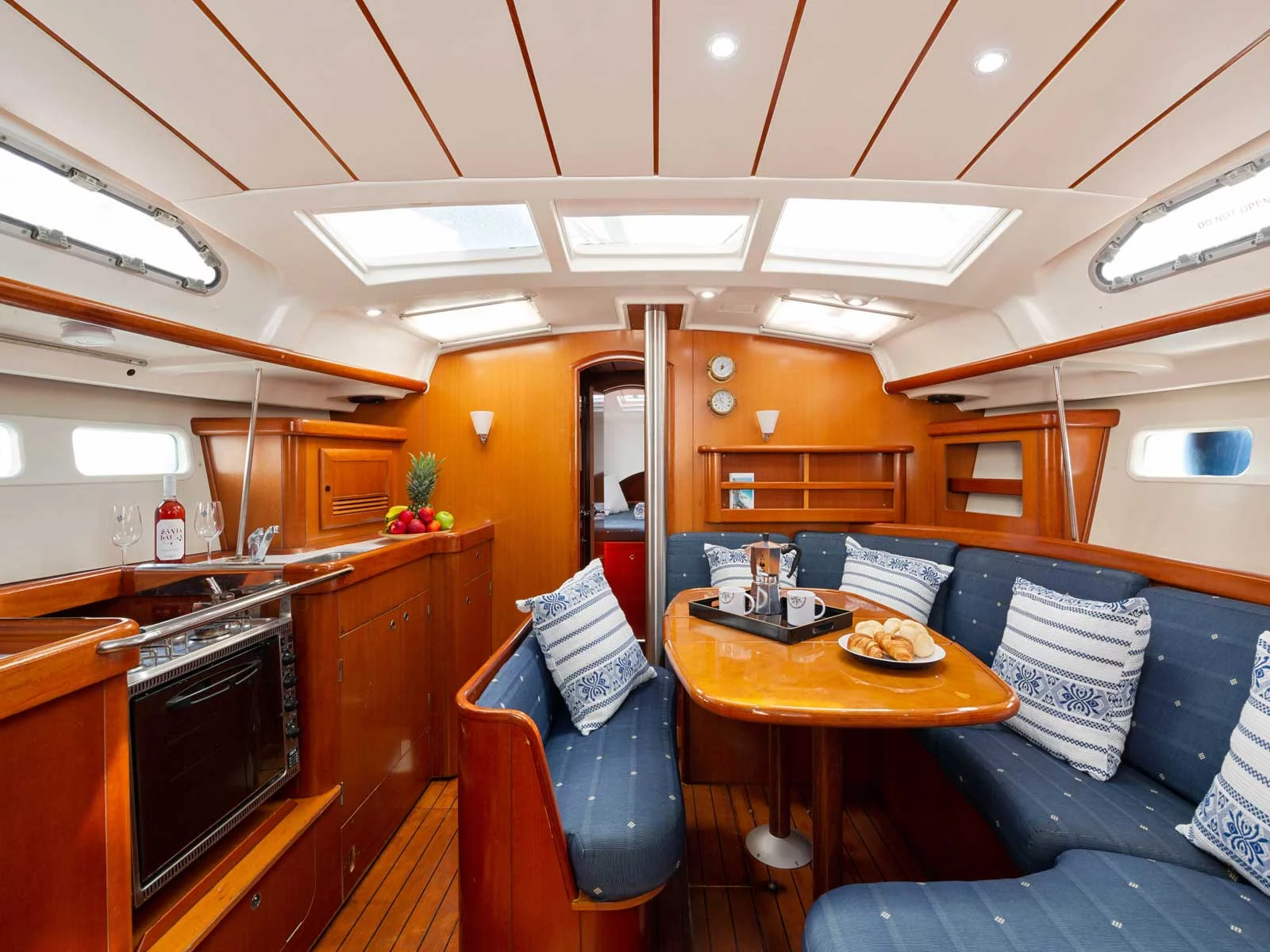 Oceanis 423 Clipper (Thalassa) Interior image - 9