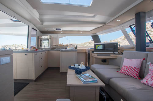 Photo #4 - Fountaine Pajot Astrea 42 (Bollinger) en Nea Moudania - 23199