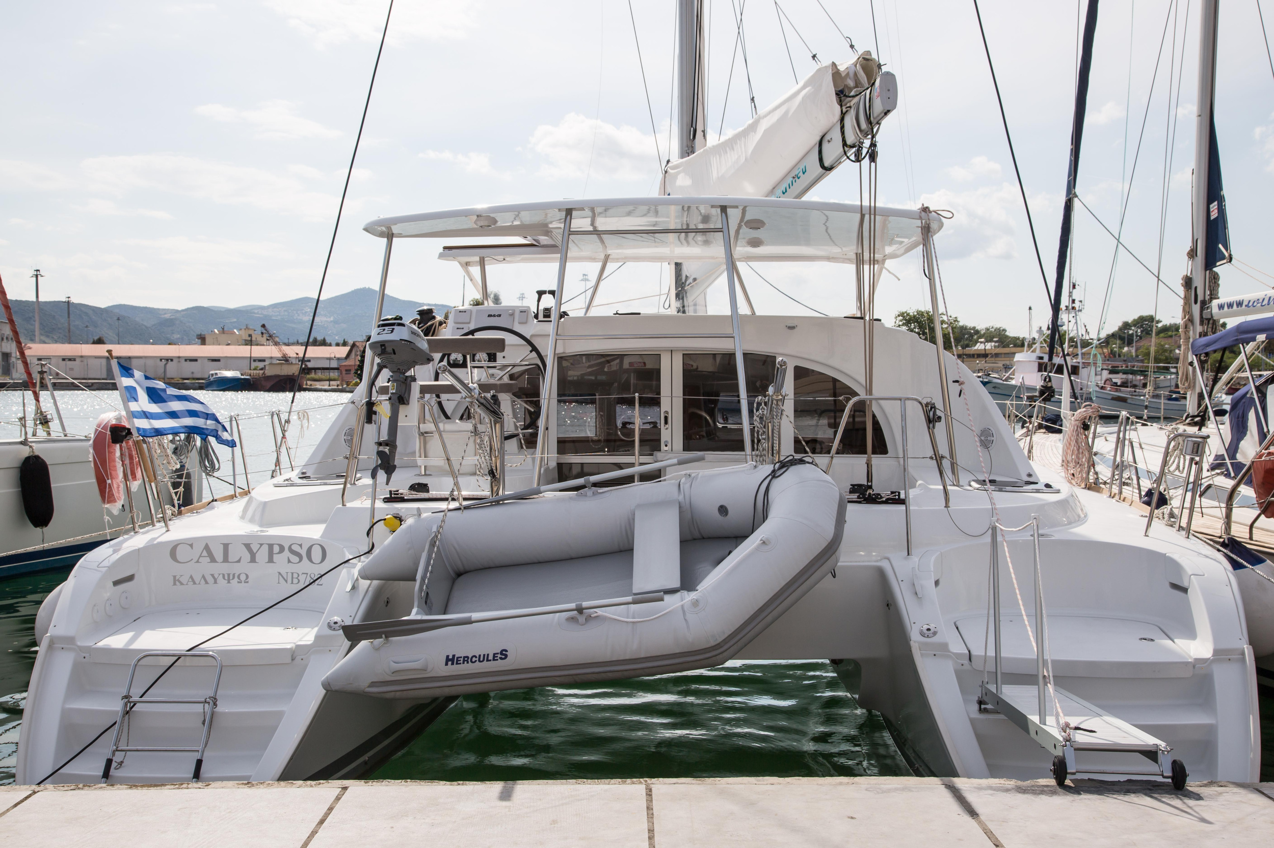 Photo #4 - Lagoon 380 (Calypso) in Volos - 5256