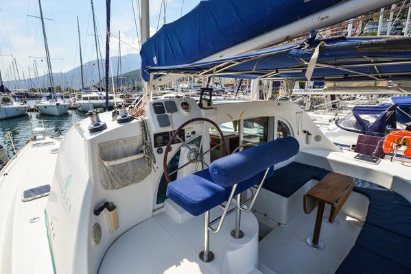Photo #6 - Lagoon 380 (Tiando) in Fethiye - 23301