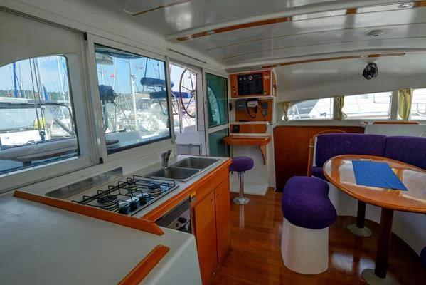 Lagoon 380 (Tiando)  - 15
