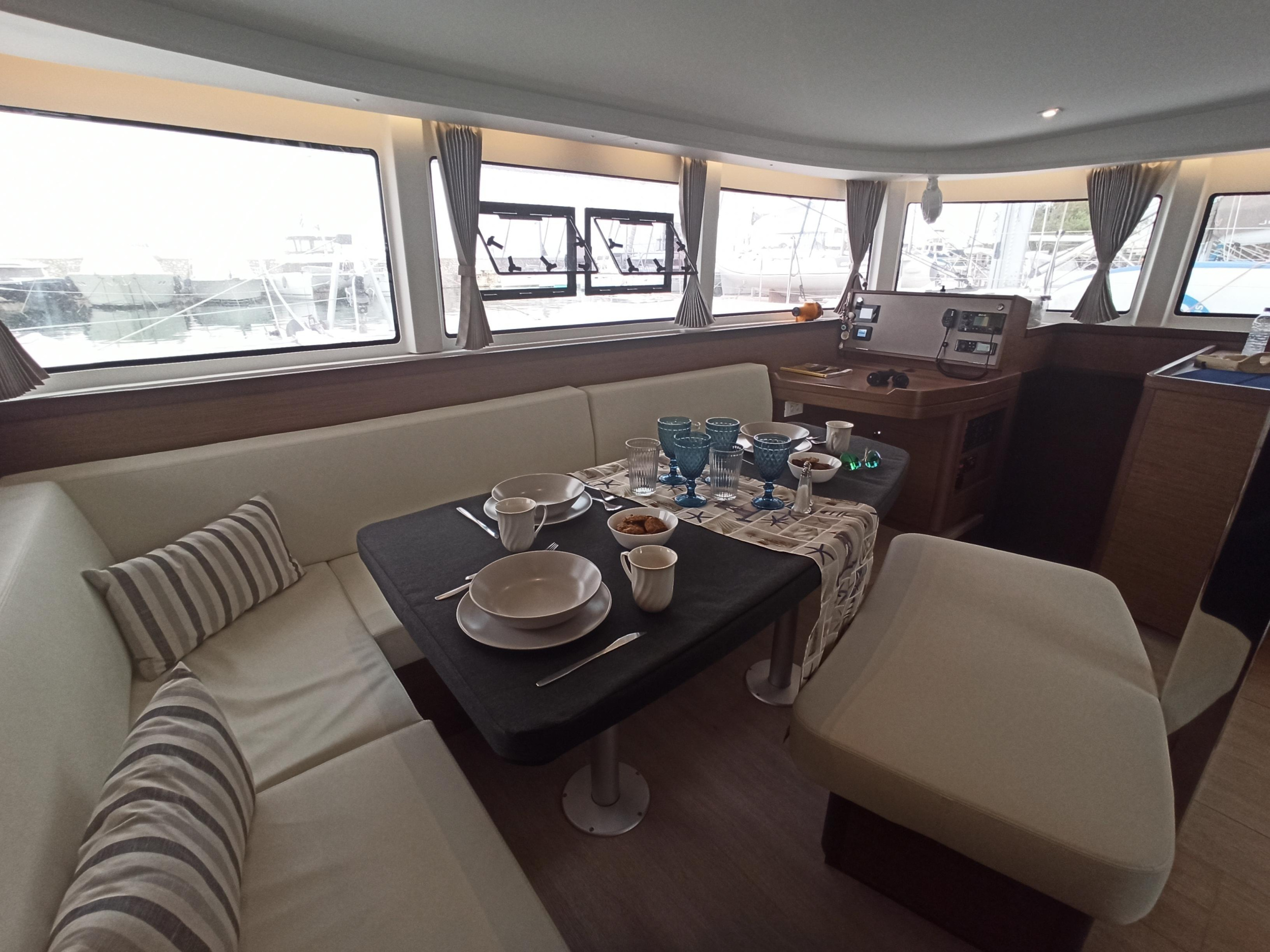 Photo #2 - Lagoon 42 (AKTIS (air condition, , watermaker)) in Atene - 12573