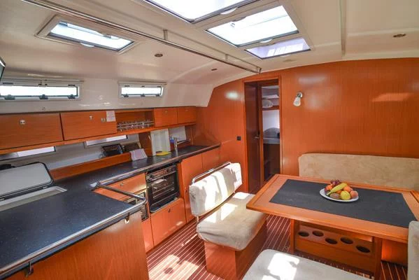 Bavaria Cruiser 45 (Santa Maria)  - 8