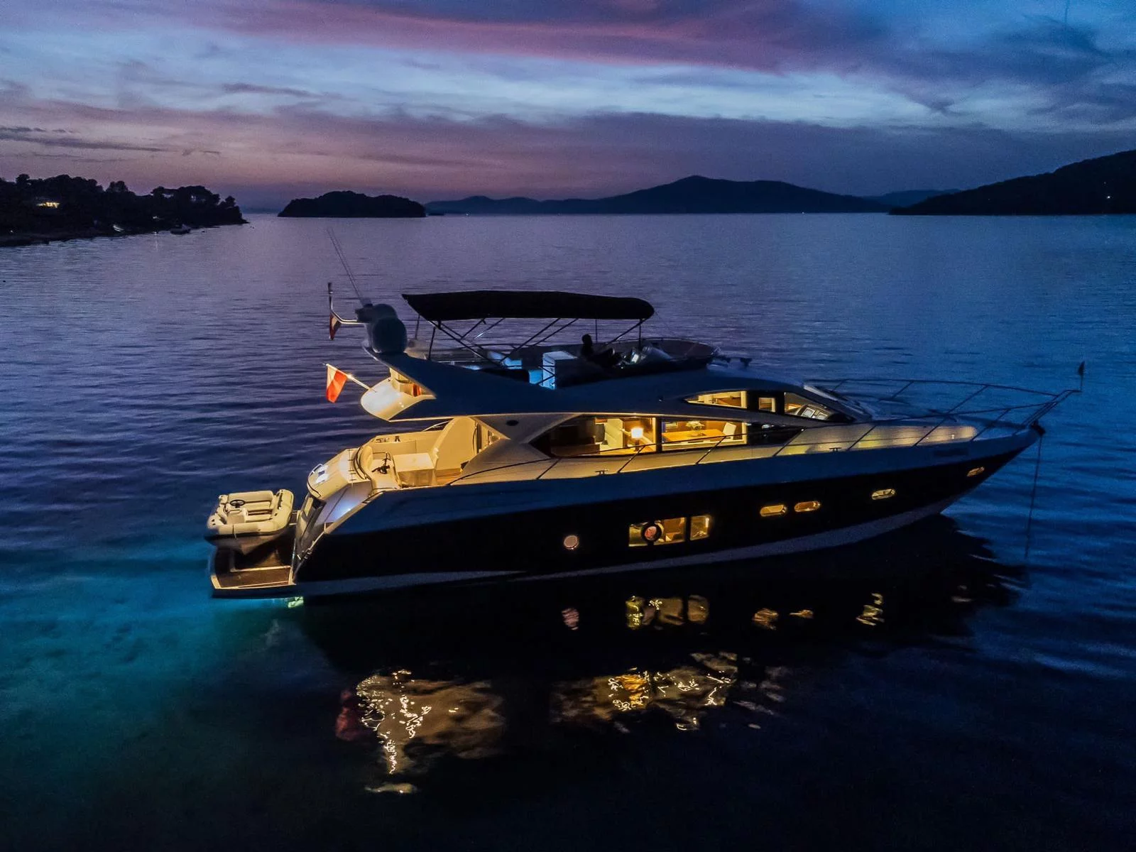 Sunseeker Manhattan 63 (2 Drunk)  - 2