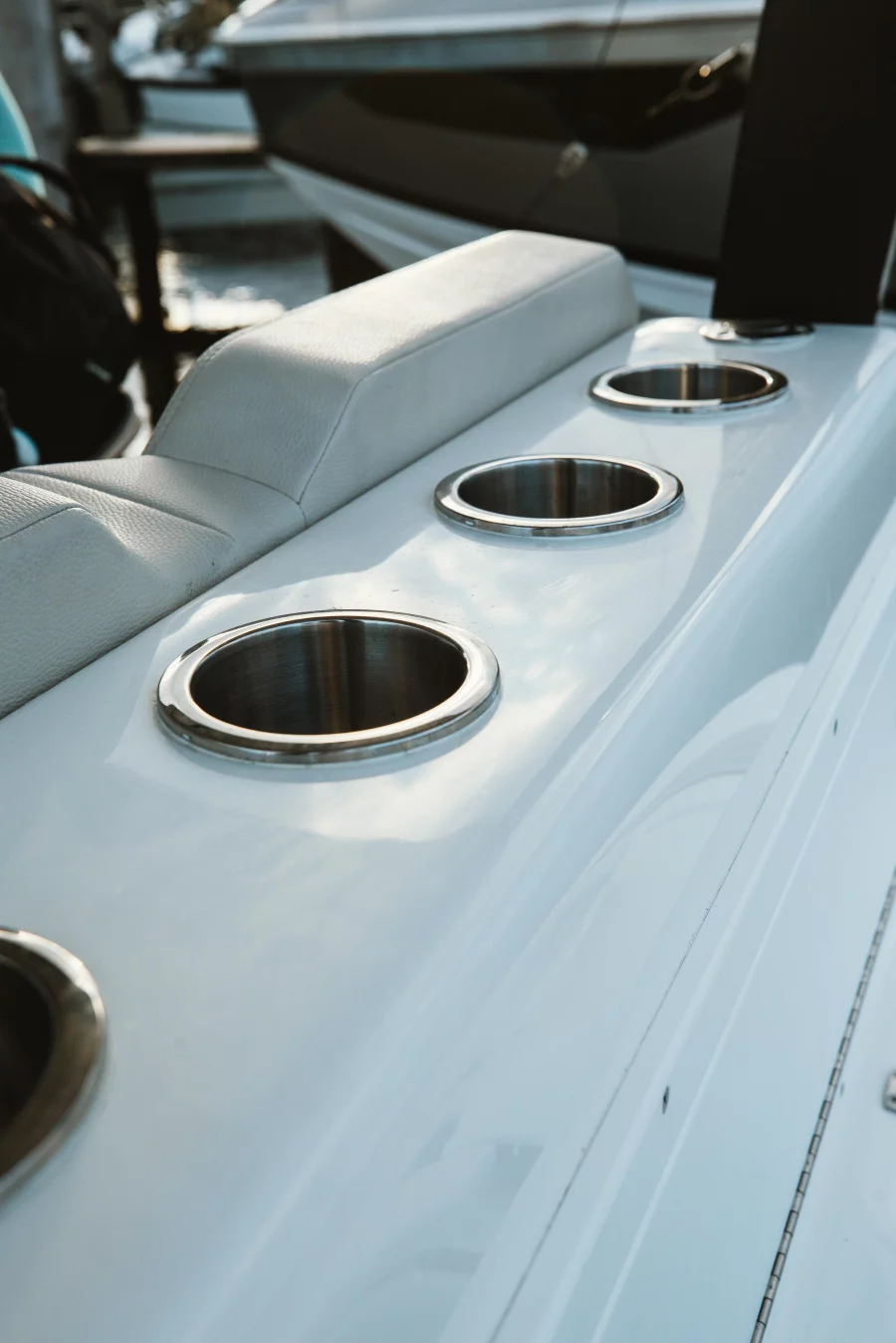 Aquila 28 (SeaRunner)  - 3