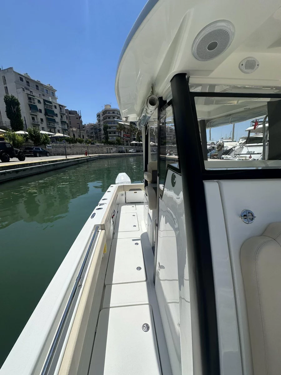 Aquila 28 (SeaRunner)  - 39