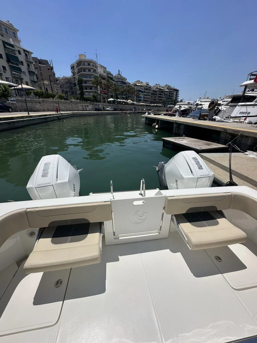 Aquila 28 (SeaRunner)  - 31
