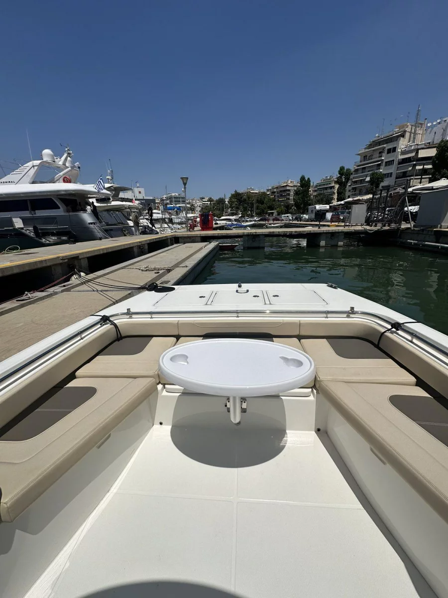 Aquila 28 (SeaRunner)  - 21
