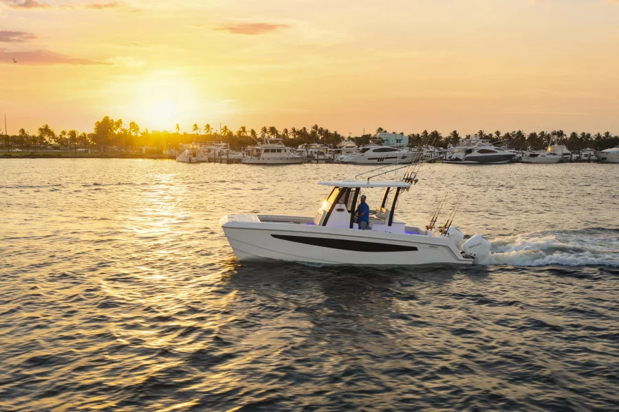 Aquila 28 (SeaRunner)  - 35